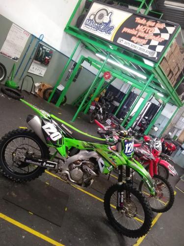 Atendimento Mão na Roda Pneus  Cia.